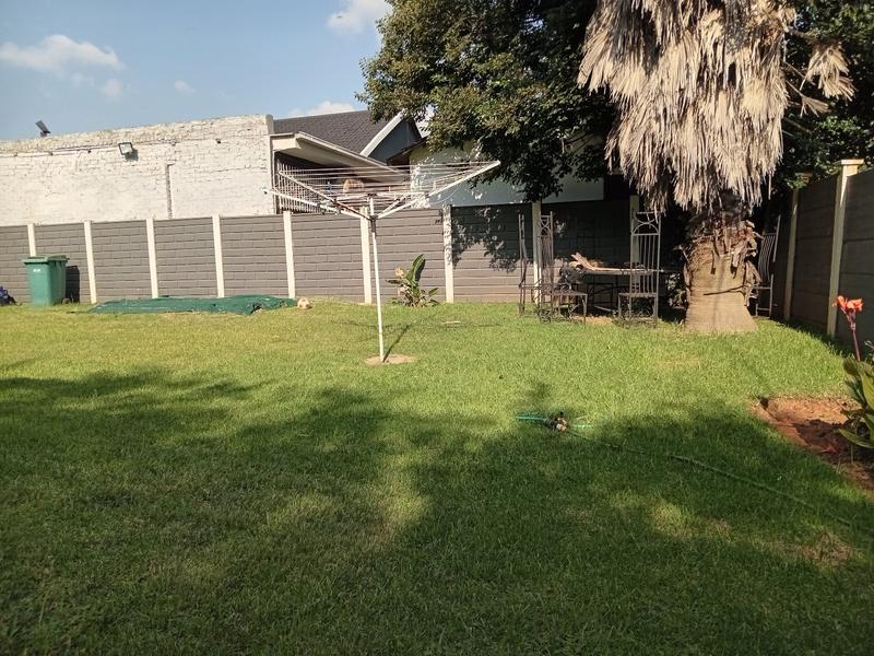 4 Bedroom Property for Sale in Greenhills Gauteng