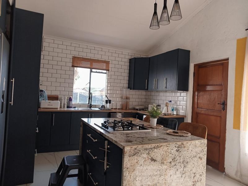 4 Bedroom Property for Sale in Greenhills Gauteng