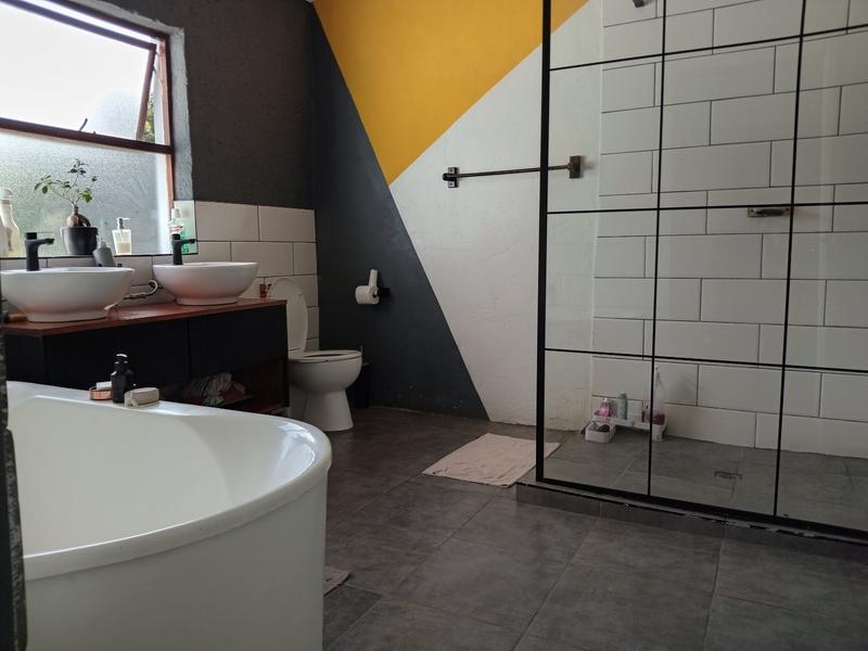 4 Bedroom Property for Sale in Greenhills Gauteng