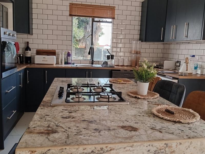 4 Bedroom Property for Sale in Greenhills Gauteng