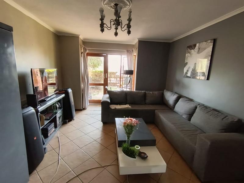 2 Bedroom Property for Sale in Montana Tuine Gauteng