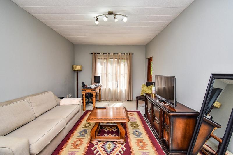 1 Bedroom Property for Sale in Sunninghill Gauteng