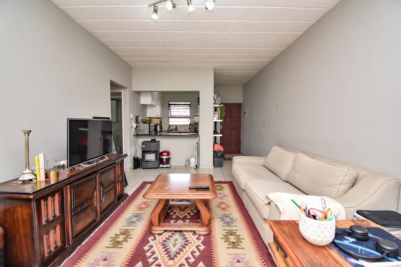 1 Bedroom Property for Sale in Sunninghill Gauteng