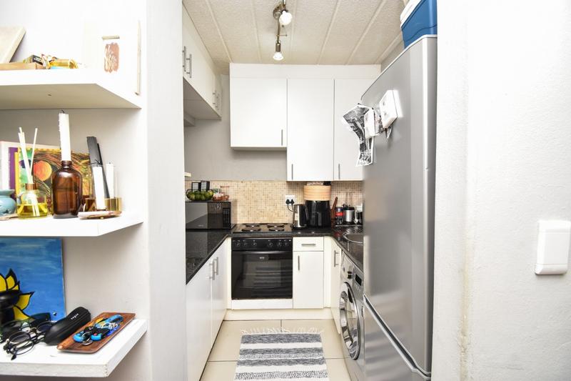 1 Bedroom Property for Sale in Sunninghill Gauteng