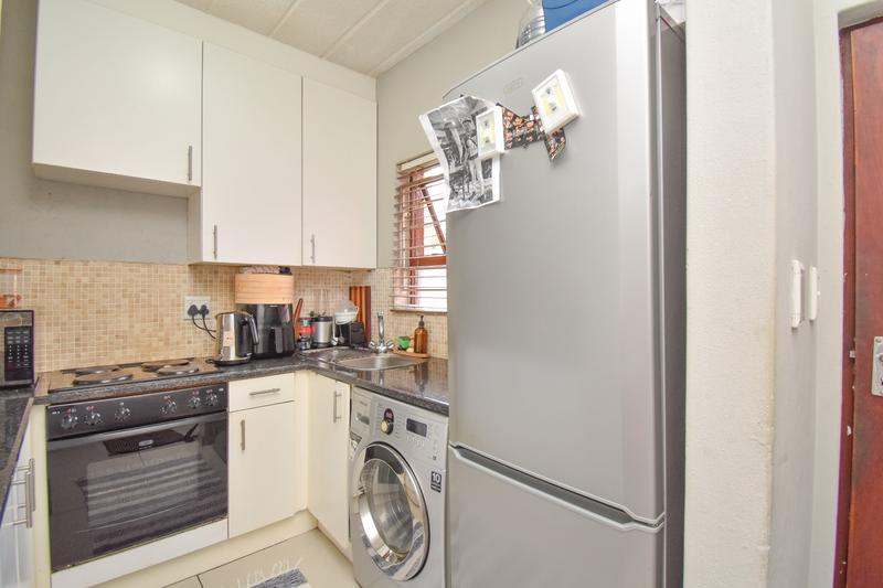 1 Bedroom Property for Sale in Sunninghill Gauteng