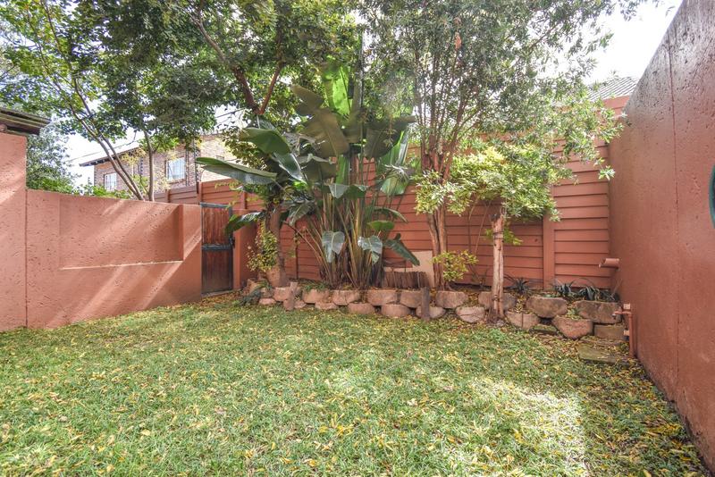 1 Bedroom Property for Sale in Sunninghill Gauteng
