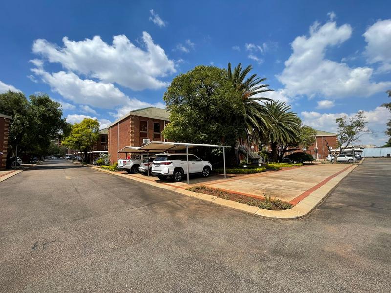 0 Bedroom Property for Sale in Die Hoewes Gauteng