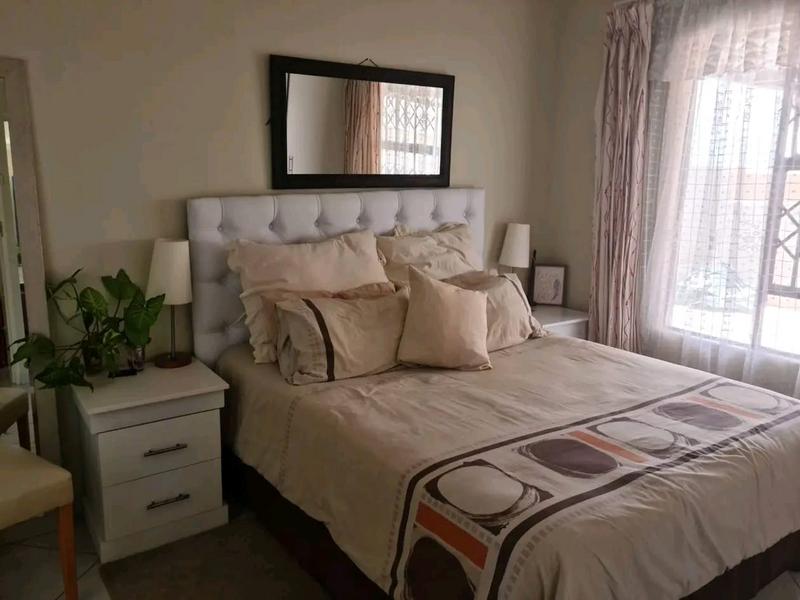 To Let 3 Bedroom Property for Rent in Blue Hills Gauteng