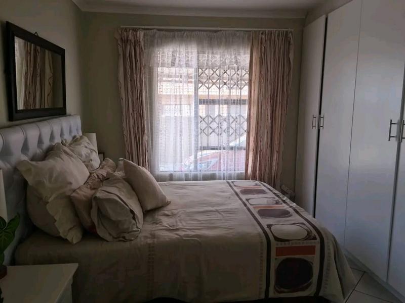 To Let 3 Bedroom Property for Rent in Blue Hills Gauteng