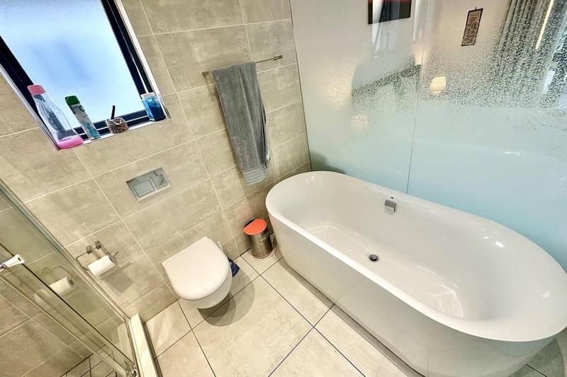 2 Bedroom Property for Sale in The Polofields Gauteng