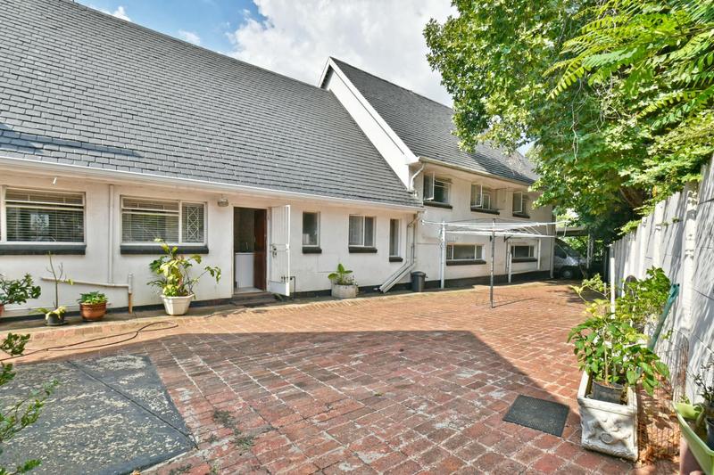 5 Bedroom Property for Sale in Alberante Gauteng