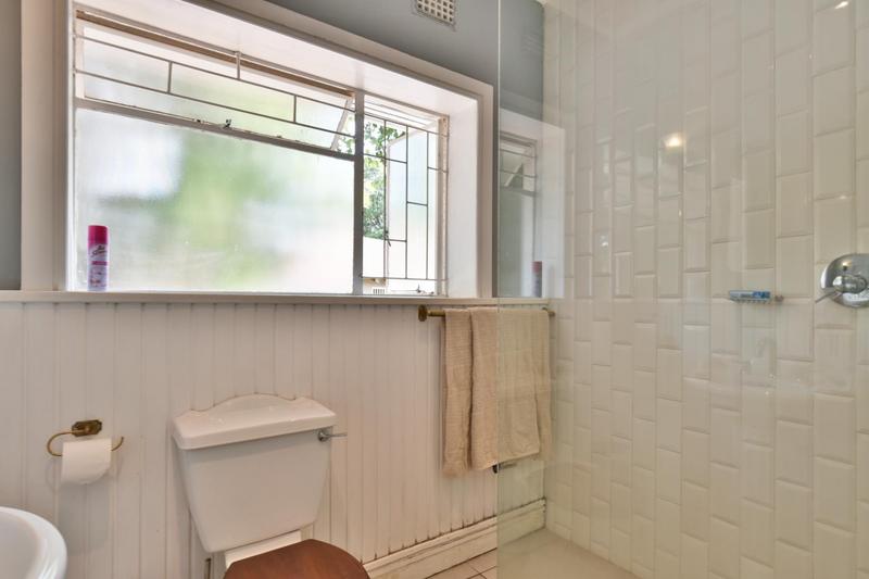 5 Bedroom Property for Sale in Alberante Gauteng