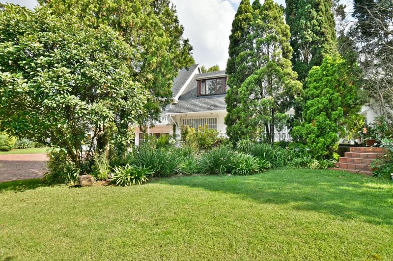 5 Bedroom Property for Sale in Alberante Gauteng