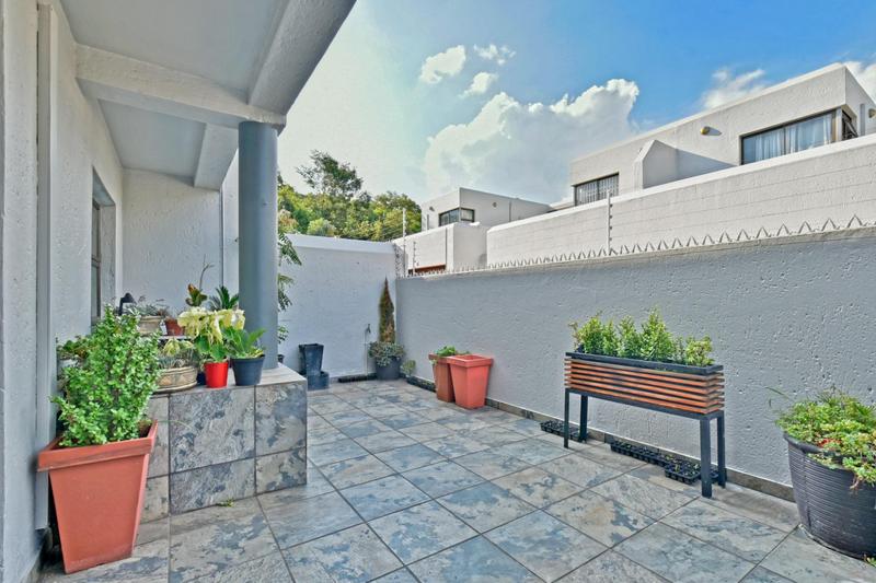 3 Bedroom Property for Sale in Glenvista Gauteng