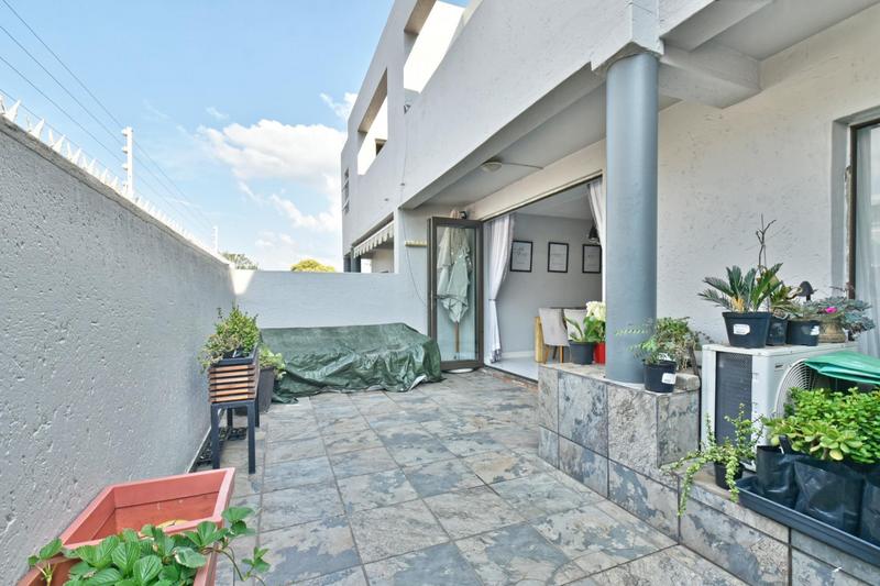 3 Bedroom Property for Sale in Glenvista Gauteng