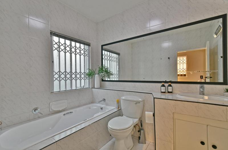 3 Bedroom Property for Sale in Glenvista Gauteng