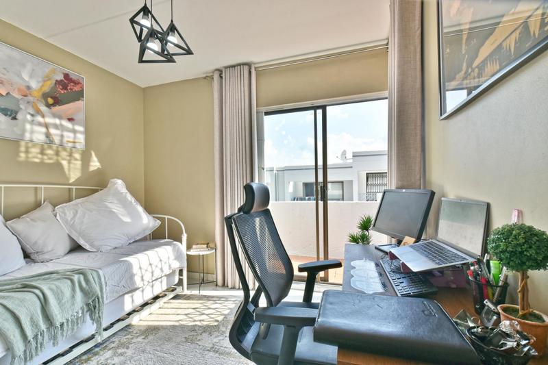 3 Bedroom Property for Sale in Glenvista Gauteng