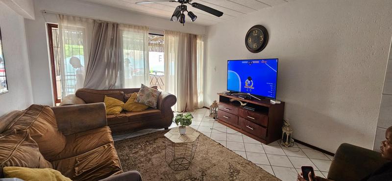 2 Bedroom Property for Sale in Glenvista Gauteng