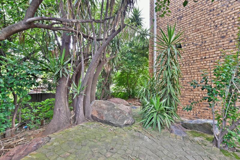 2 Bedroom Property for Sale in Mulbarton Gauteng