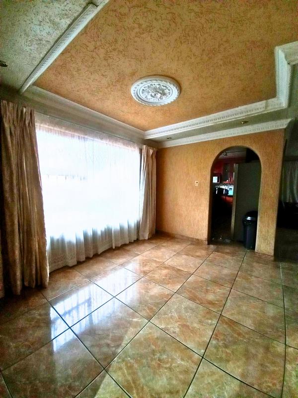 3 Bedroom Property for Sale in Zakariyya Park Gauteng