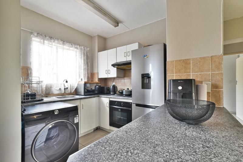 2 Bedroom Property for Sale in Sundowner Gauteng