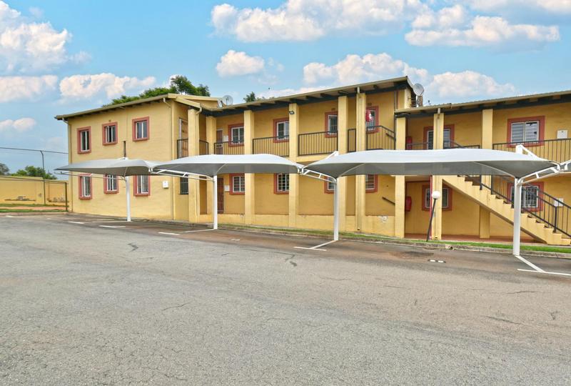 2 Bedroom Property for Sale in Sundowner Gauteng