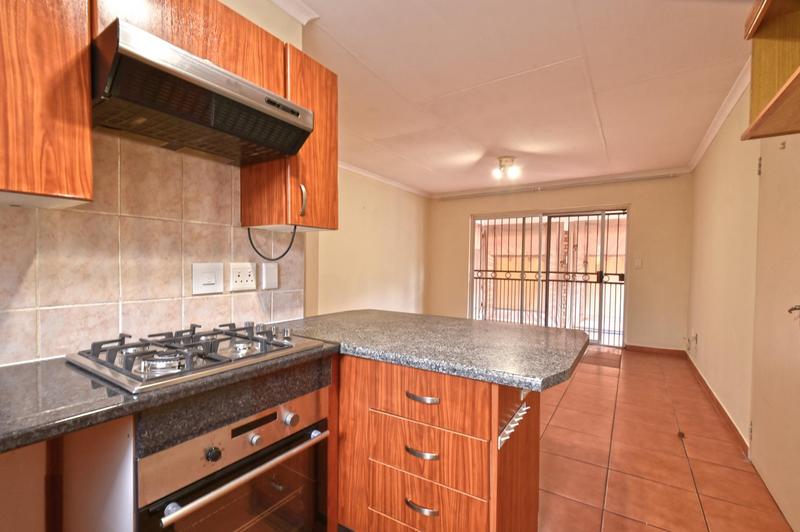 2 Bedroom Property for Sale in Radiokop Gauteng