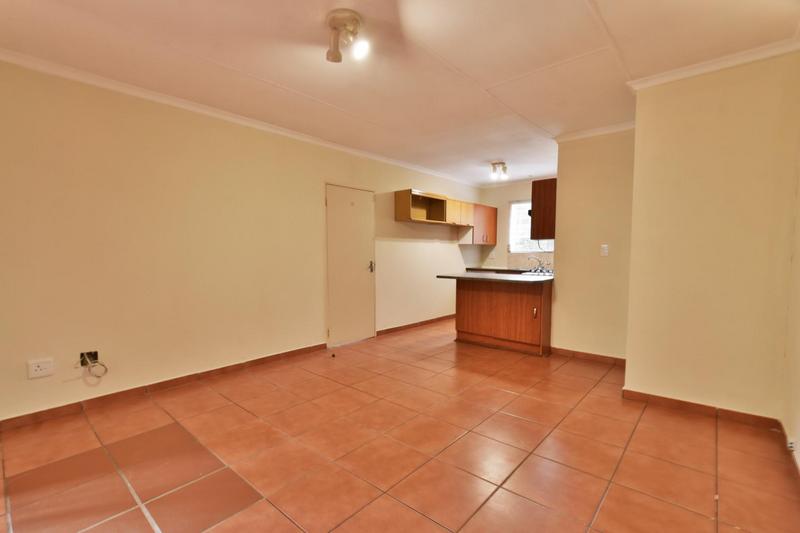 2 Bedroom Property for Sale in Radiokop Gauteng