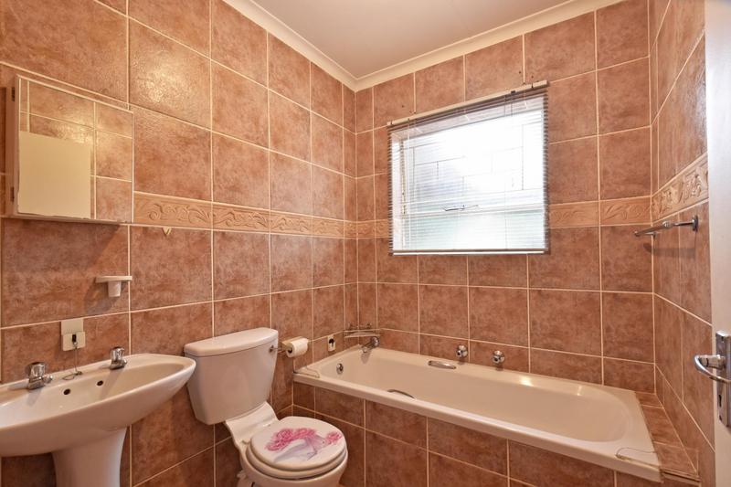 2 Bedroom Property for Sale in Radiokop Gauteng