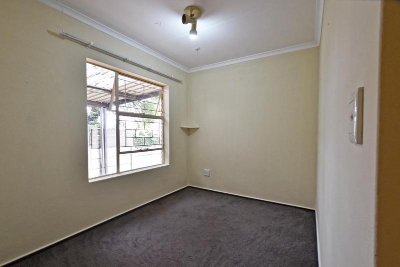 2 Bedroom Property for Sale in Radiokop Gauteng