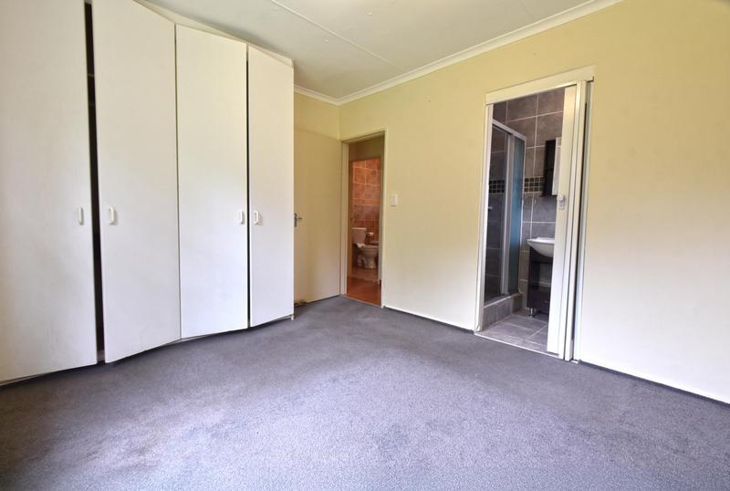 2 Bedroom Property for Sale in Radiokop Gauteng