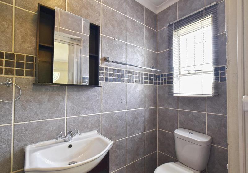 2 Bedroom Property for Sale in Radiokop Gauteng