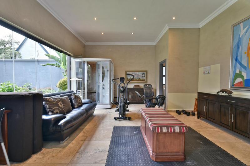 6 Bedroom Property for Sale in Atholl Gauteng