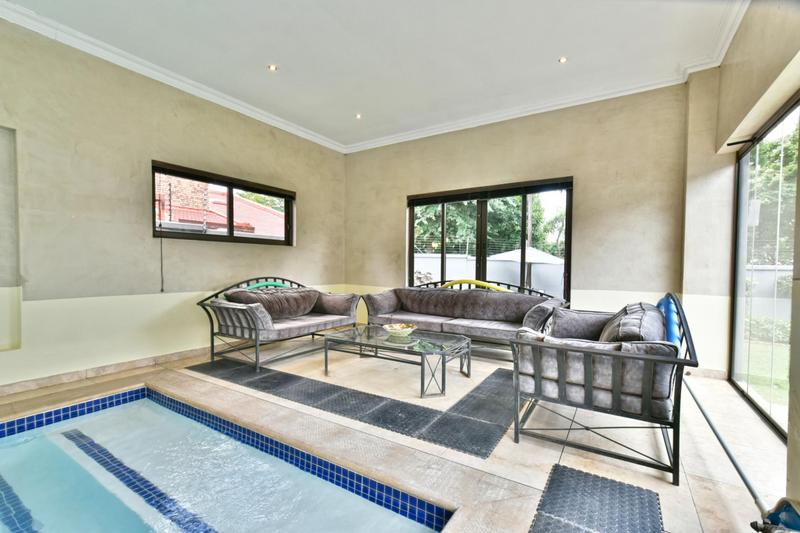 6 Bedroom Property for Sale in Atholl Gauteng