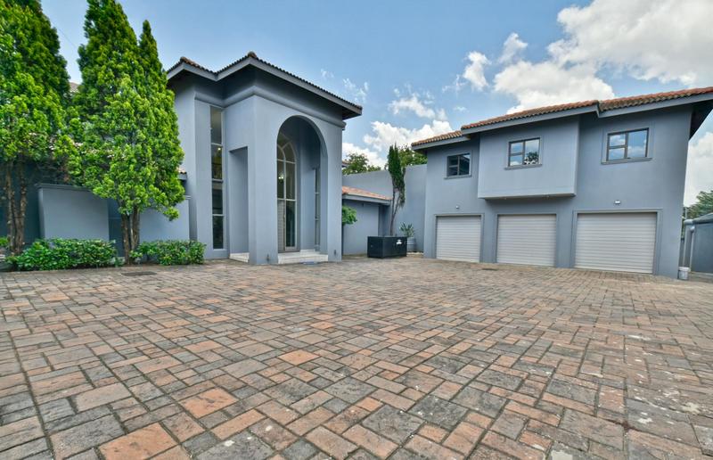 6 Bedroom Property for Sale in Atholl Gauteng