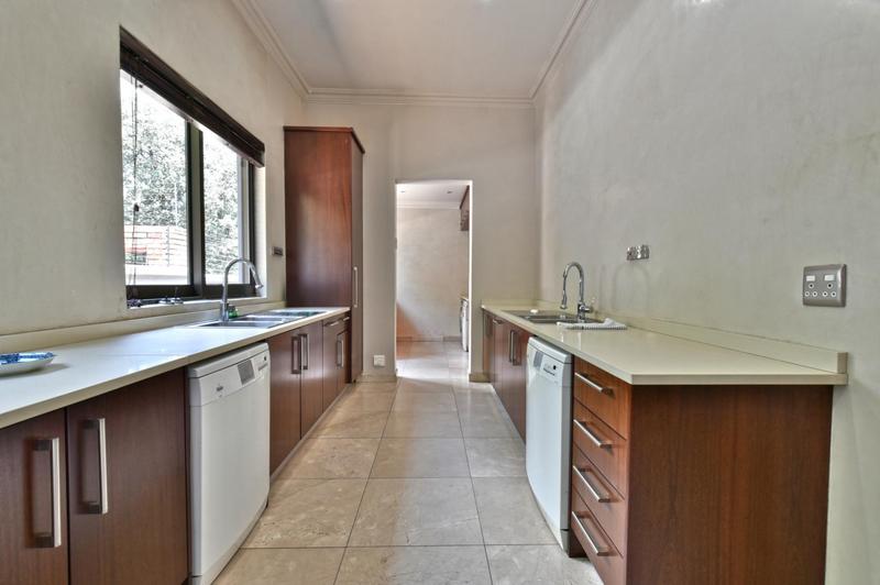 6 Bedroom Property for Sale in Atholl Gauteng