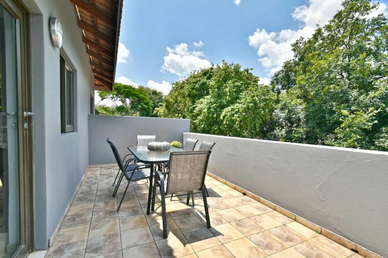 6 Bedroom Property for Sale in Atholl Gauteng