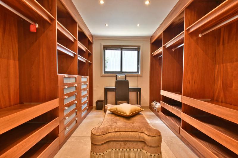 6 Bedroom Property for Sale in Atholl Gauteng