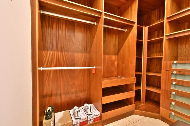 6 Bedroom Property for Sale in Atholl Gauteng