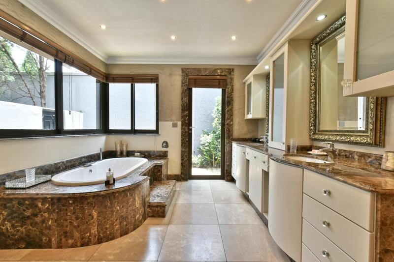 6 Bedroom Property for Sale in Atholl Gauteng