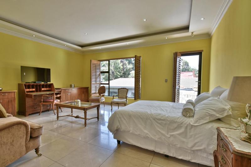 6 Bedroom Property for Sale in Atholl Gauteng