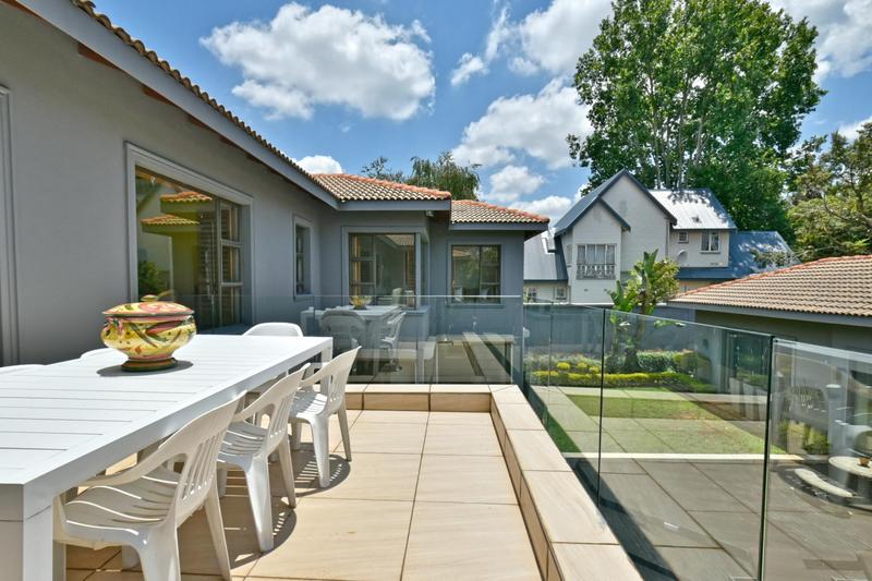 6 Bedroom Property for Sale in Atholl Gauteng