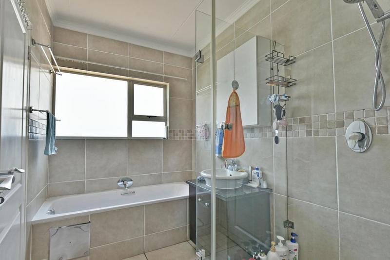 3 Bedroom Property for Sale in Eagle Canyon Golf Estate Gauteng