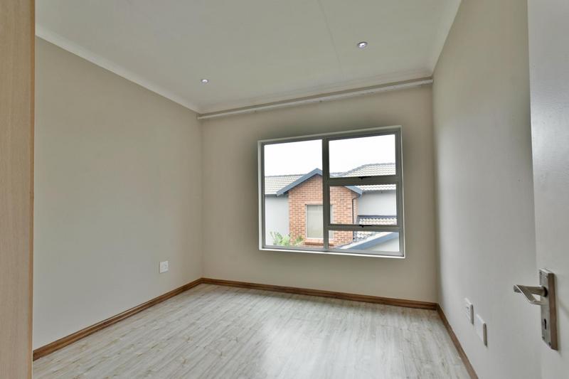 3 Bedroom Property for Sale in Honeydew Manor Gauteng