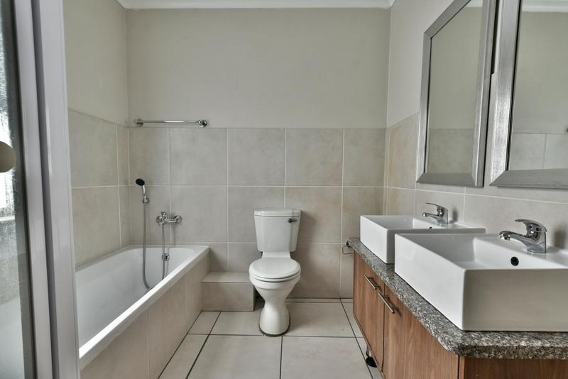 3 Bedroom Property for Sale in Honeydew Manor Gauteng