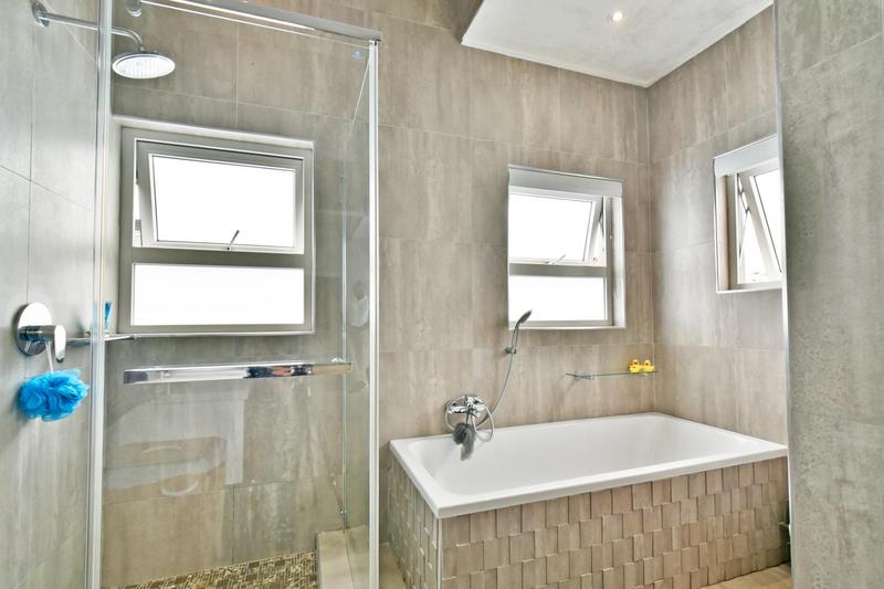 4 Bedroom Property for Sale in Eye of Africa Gauteng