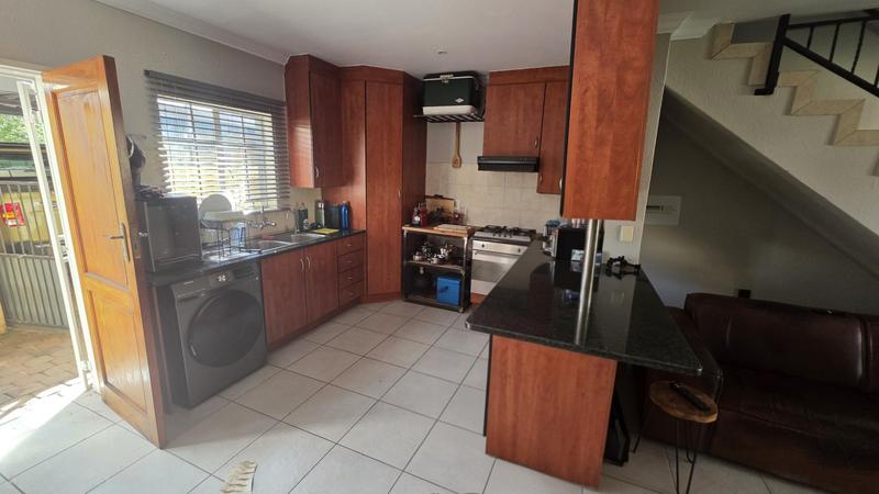 2 Bedroom Property for Sale in Annlin Gauteng