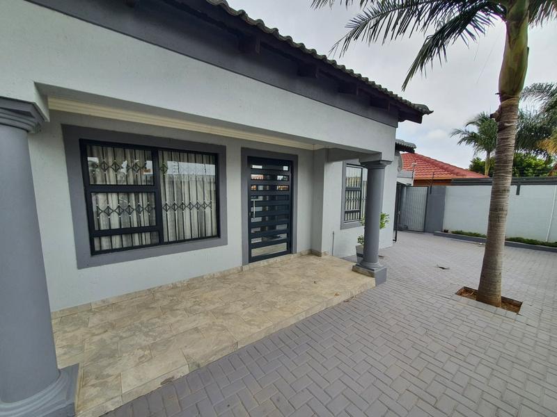 4 Bedroom Property for Sale in Chantelle Gauteng