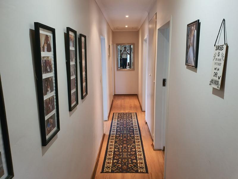 3 Bedroom Property for Sale in Dorandia Gauteng