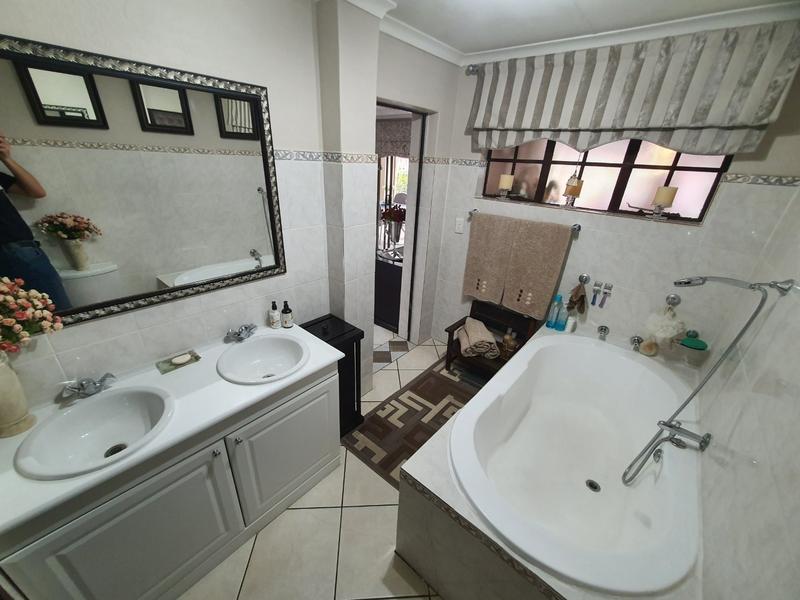 3 Bedroom Property for Sale in Montana Tuine Gauteng